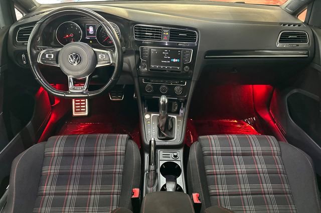Used 2017 Volkswagen GTI Sport image 16