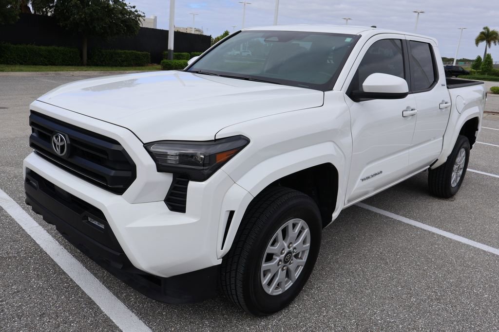 Certified 2025 Toyota Tacoma SR5 RWD image 2