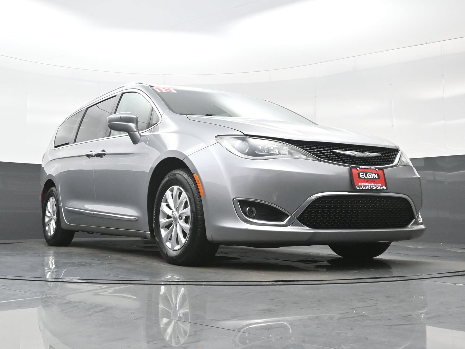 Used 2018 Chrysler Pacifica Touring-L Plus FWD image 27