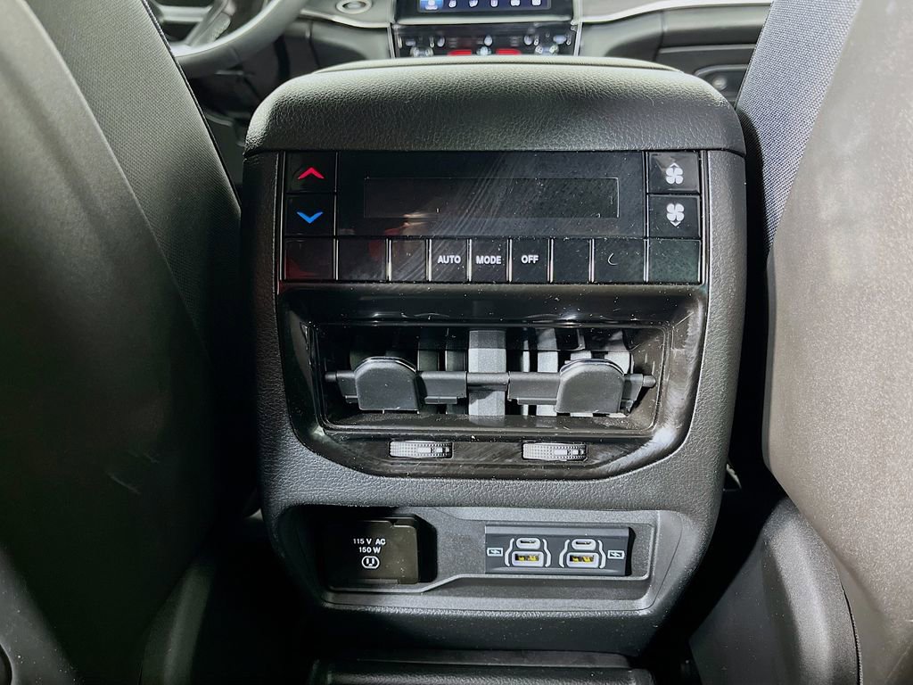 Used 2023 Jeep Grand Cherokee L Laredo AWD/4WD image 32