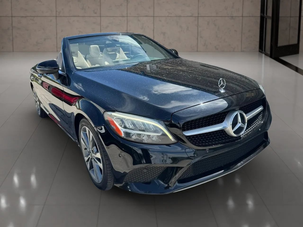 Used 2019 Mercedes-Benz C 300 4MATIC Cabriolet w/ Multimedia Package image 2