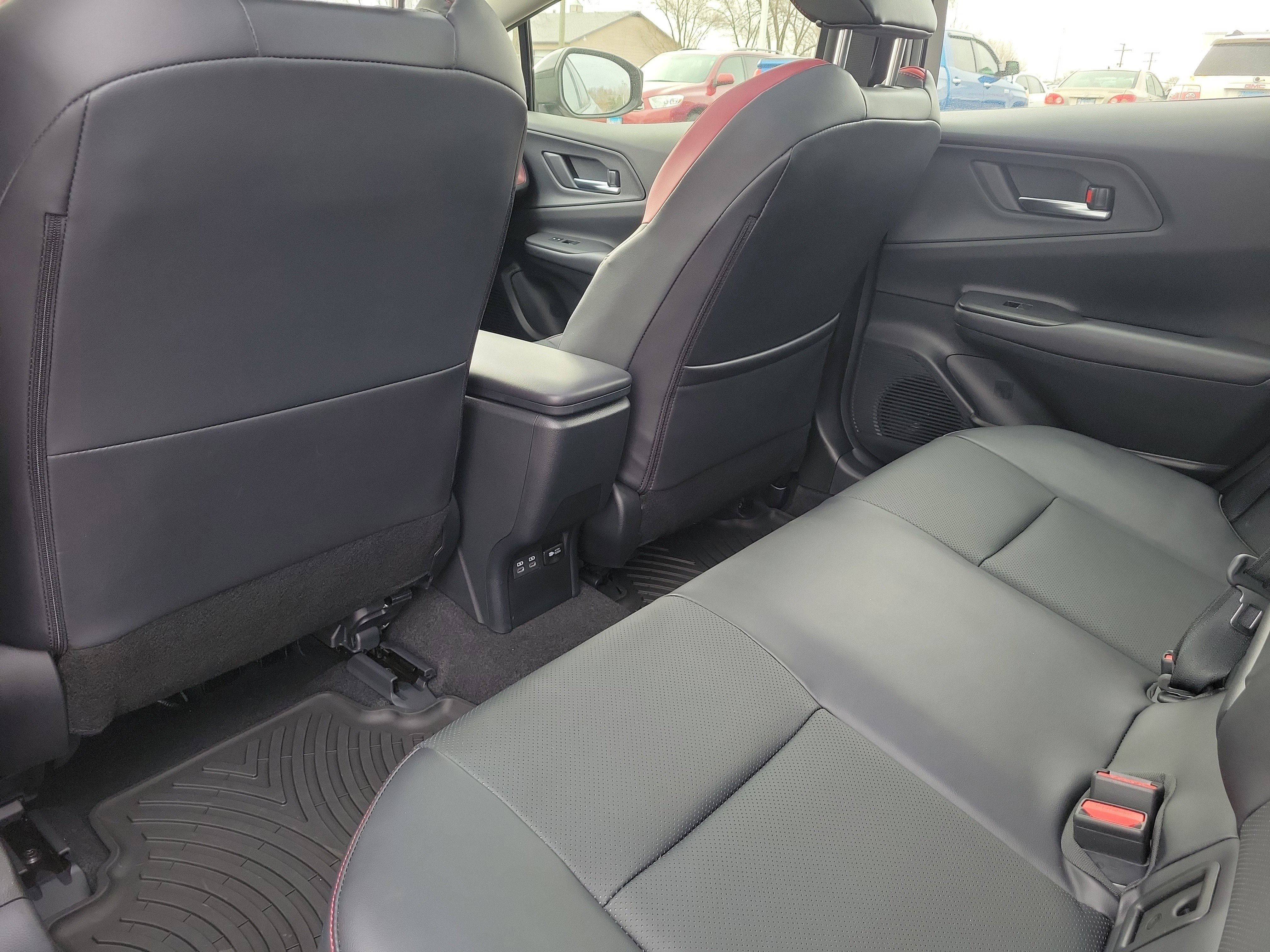 Used 2024 Toyota Prius Prime image 9