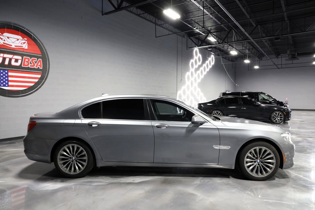 Used 2012 BMW 740Li image 8