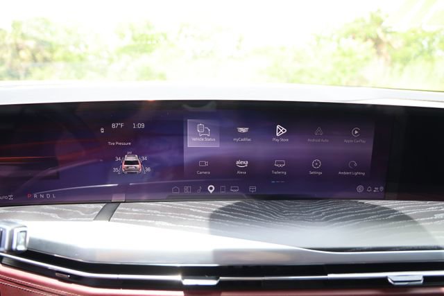 Used 2025 Cadillac Escalade Sport w/ LPO, ONYX Package AWD/4WD image 19