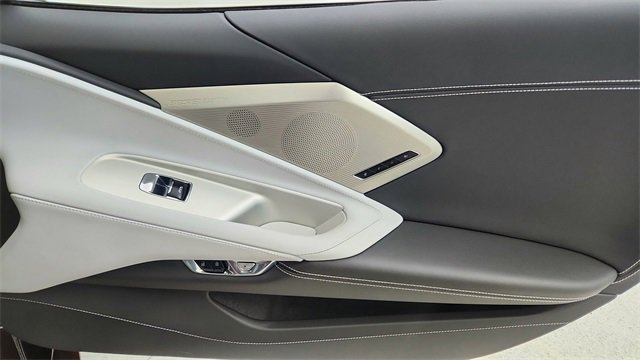 Used 2022 Chevrolet Corvette Stingray Preferred Conv w/ 2LT image 29