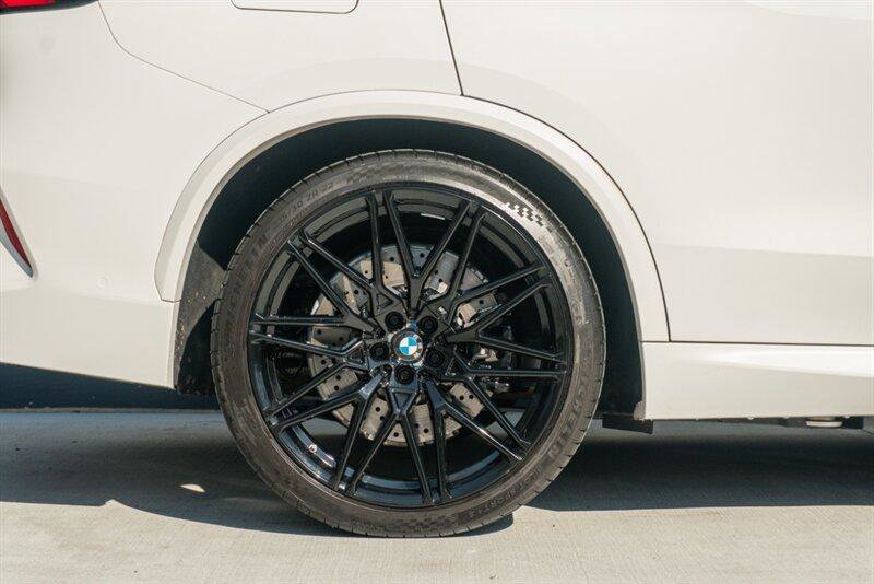 Used 2025 BMW X5 M Competition w/ Executive Package image 35