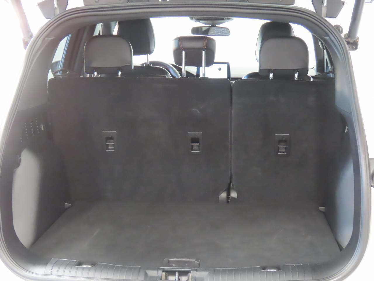 Used 2023 Ford Escape ST-Line image 16