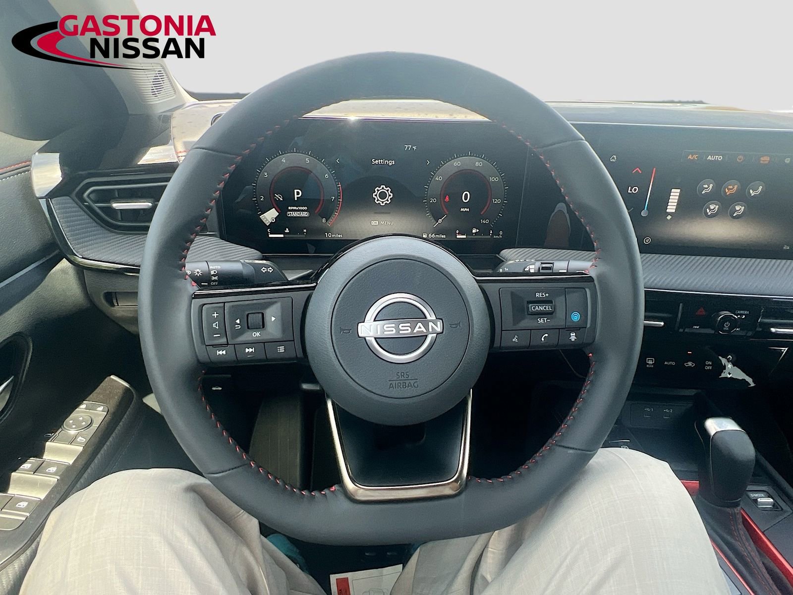 Used 2026 Nissan Kicks SR FWD image 14