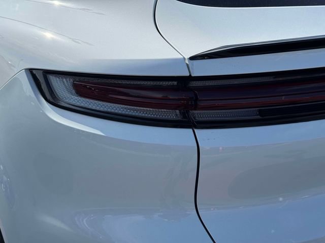 Used 2024 Porsche Cayenne Coupe image 14