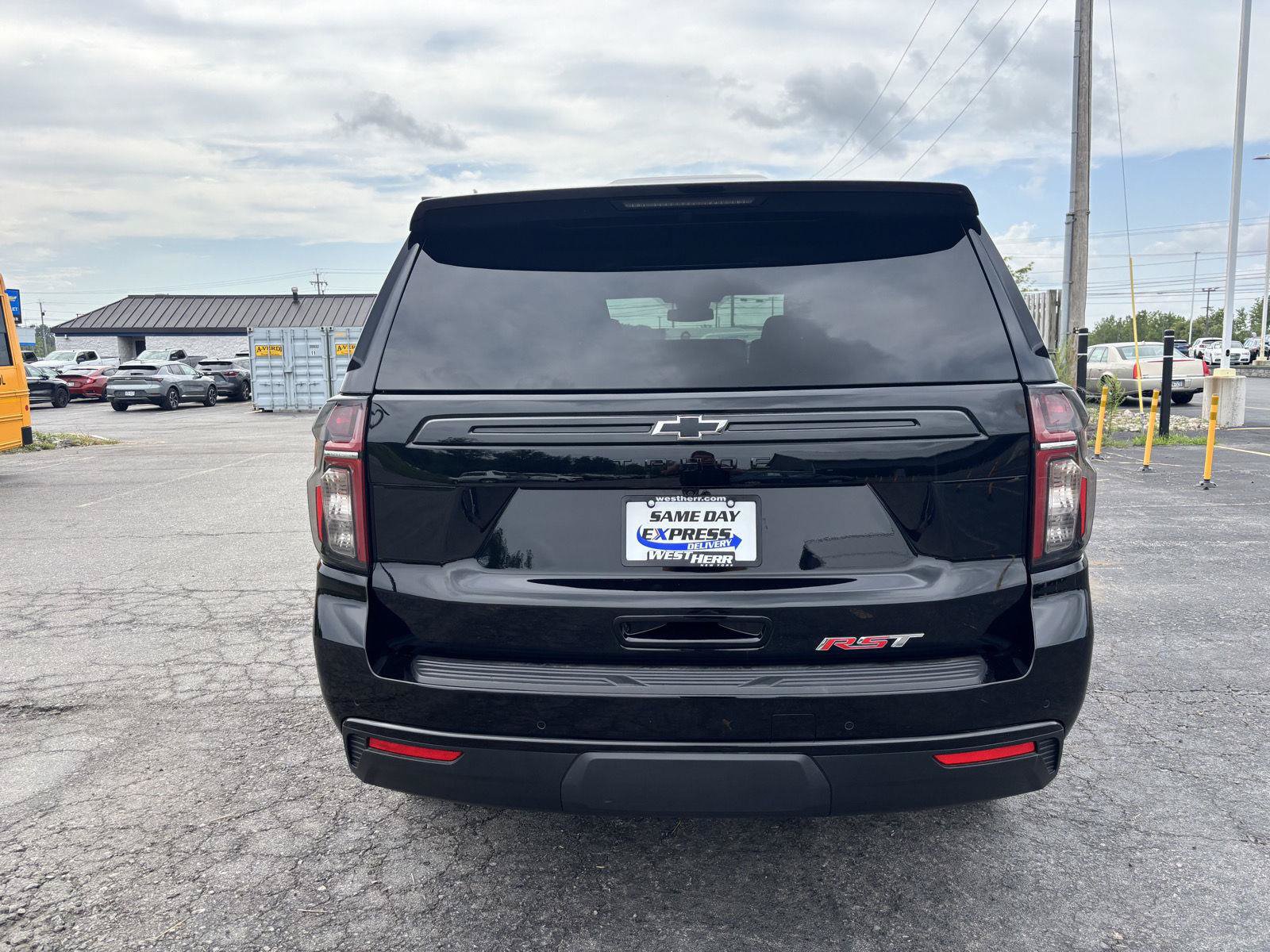 Used 2024 Chevrolet Tahoe RST w/ Luxury Package AWD/4WD image 6