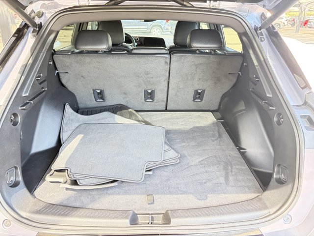 Used 2024 Chevrolet Equinox EV LT AWD/4WD image 13