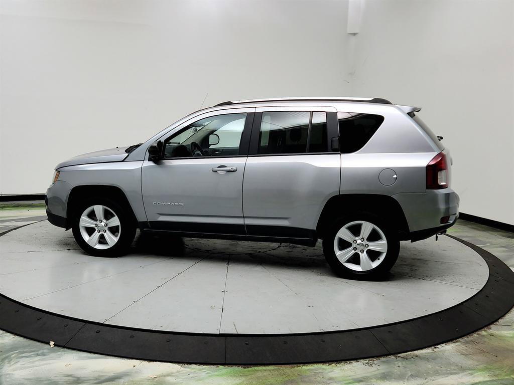 Used 2017 Jeep Compass Sport w/ Power Value Group FWD image 8