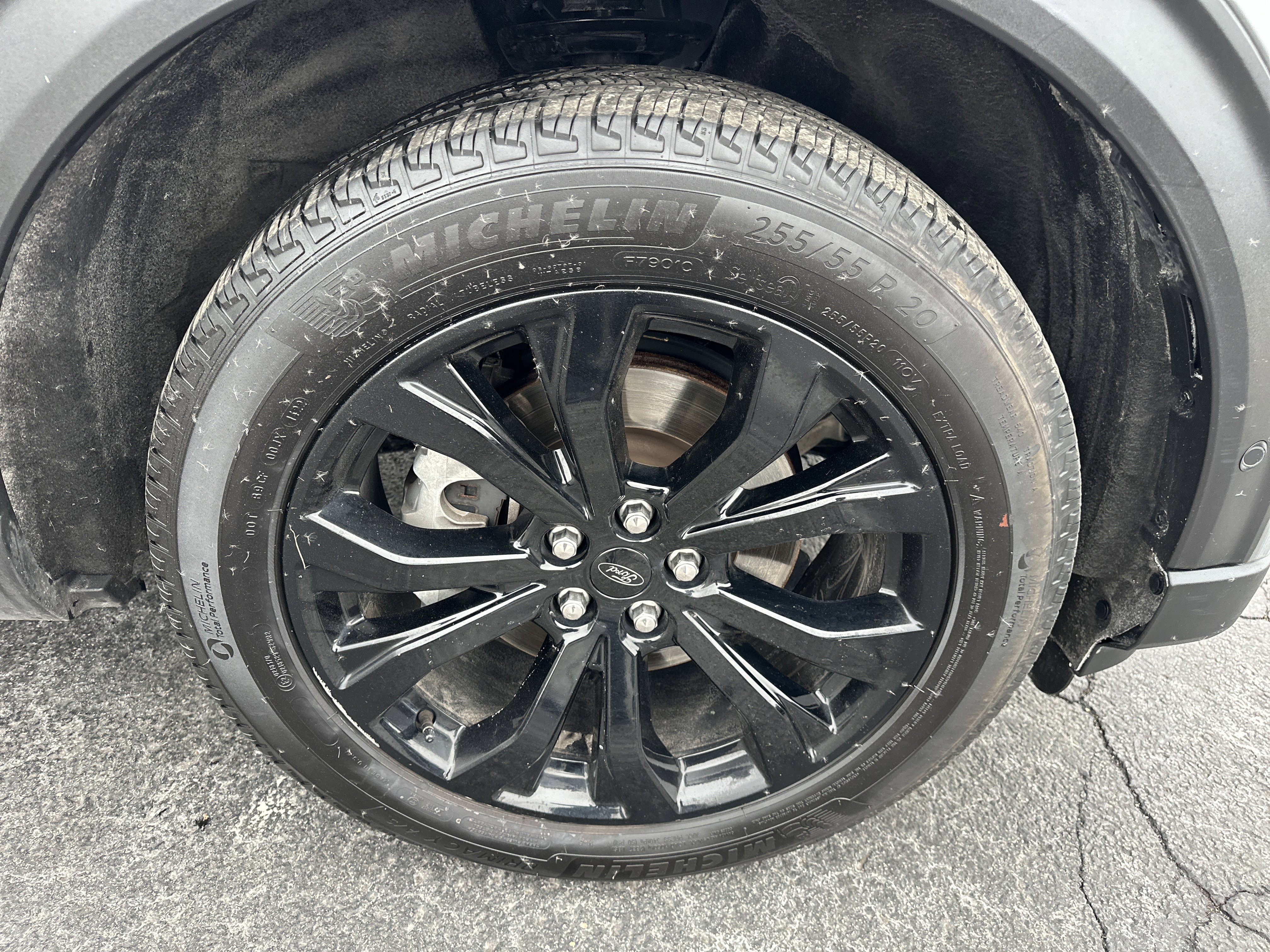 Used 2020 Ford Explorer ST w/ Premium Technology Package image 13