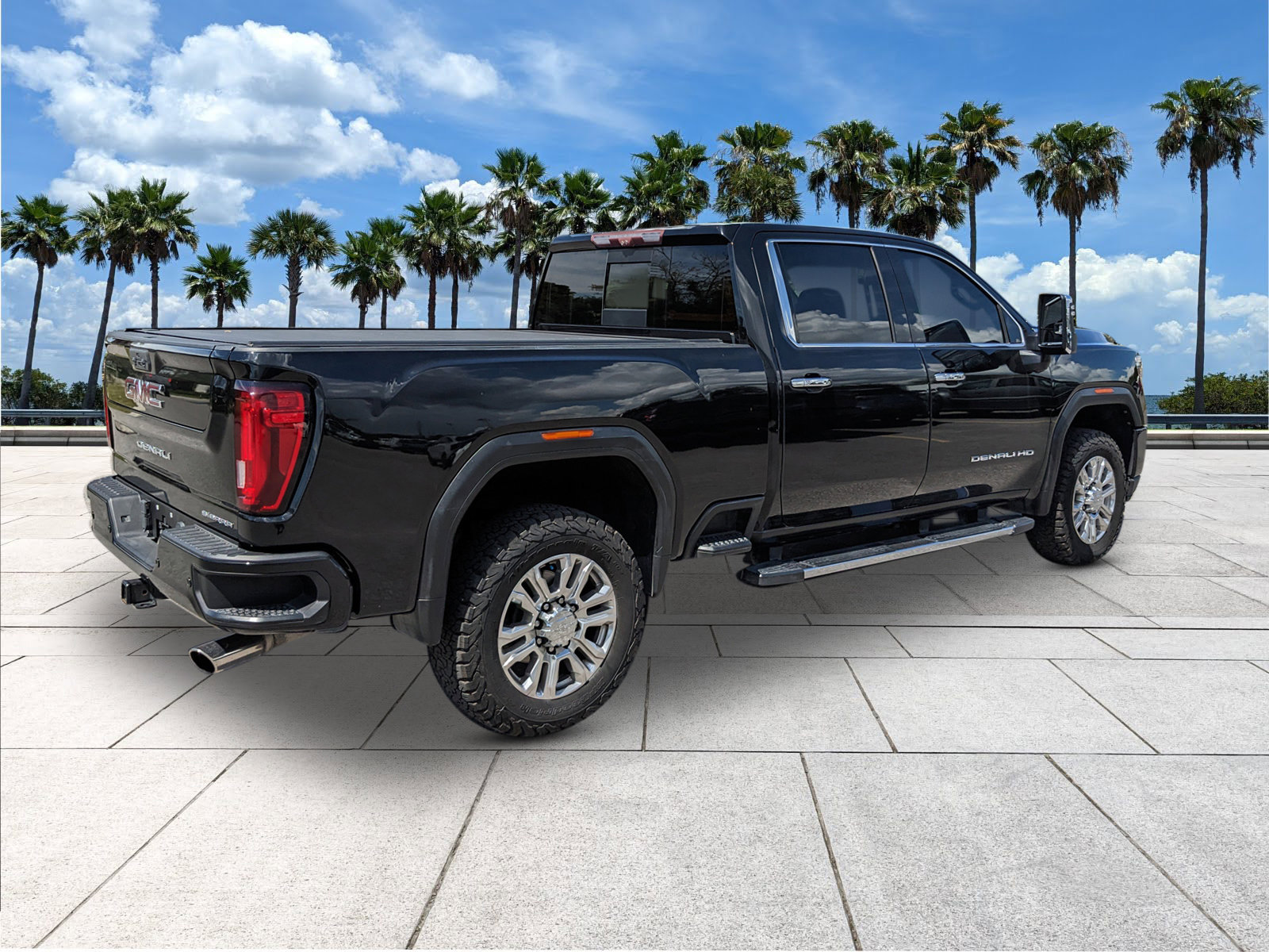 Used 2020 GMC Sierra 2500 Denali w/ Technology Package image 8
