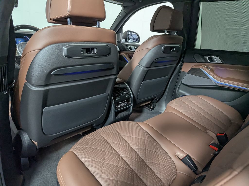 Certified 2023 BMW X7 xDrive40i w/ Premium Package AWD/4WD image 50