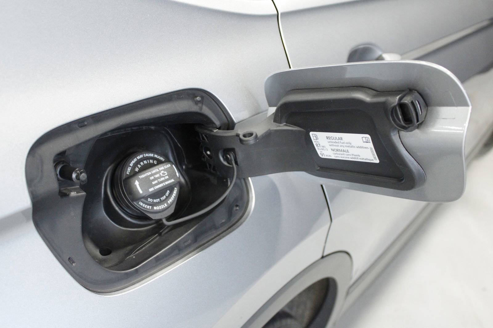 Used 2022 Volkswagen Tiguan SE image 18