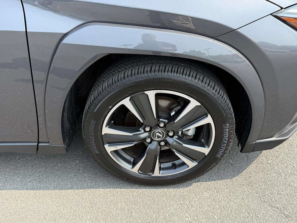 Used 2025 Lexus UX 300h AWD w/ Accessory Package (Z1) image 7