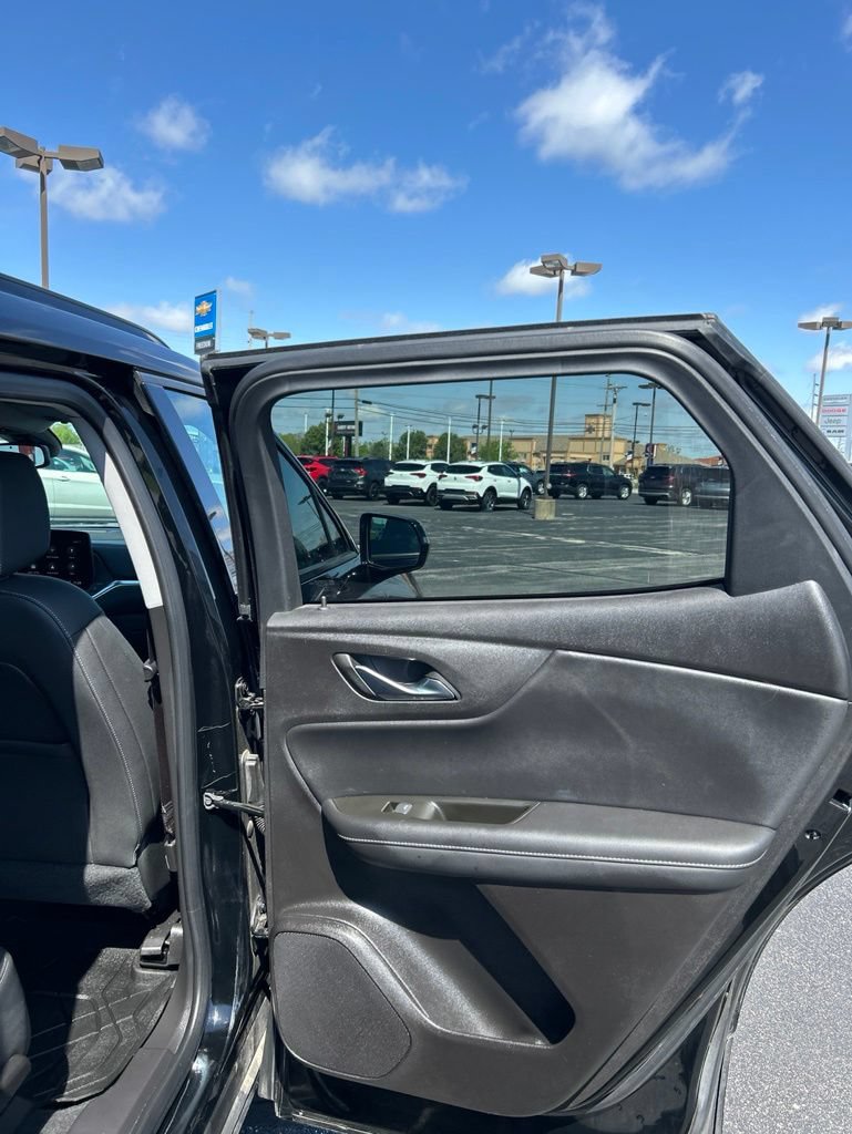 Used 2024 Chevrolet Blazer LT w/ Midnight/Sport Edition FWD image 55