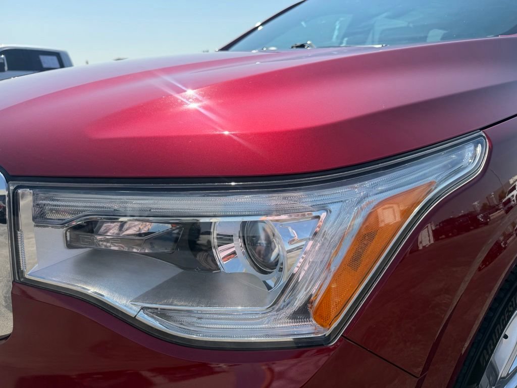 Used 2019 GMC Acadia Denali w/ Technology Package FWD image 10