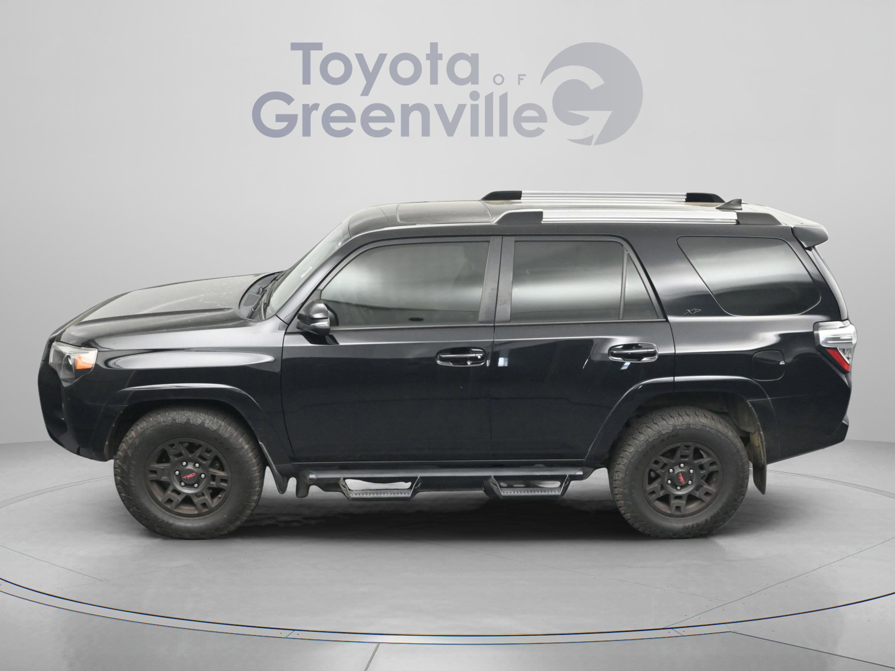 Used 2022 Toyota 4Runner SR5 Premium w/ Moonroof Package image 4