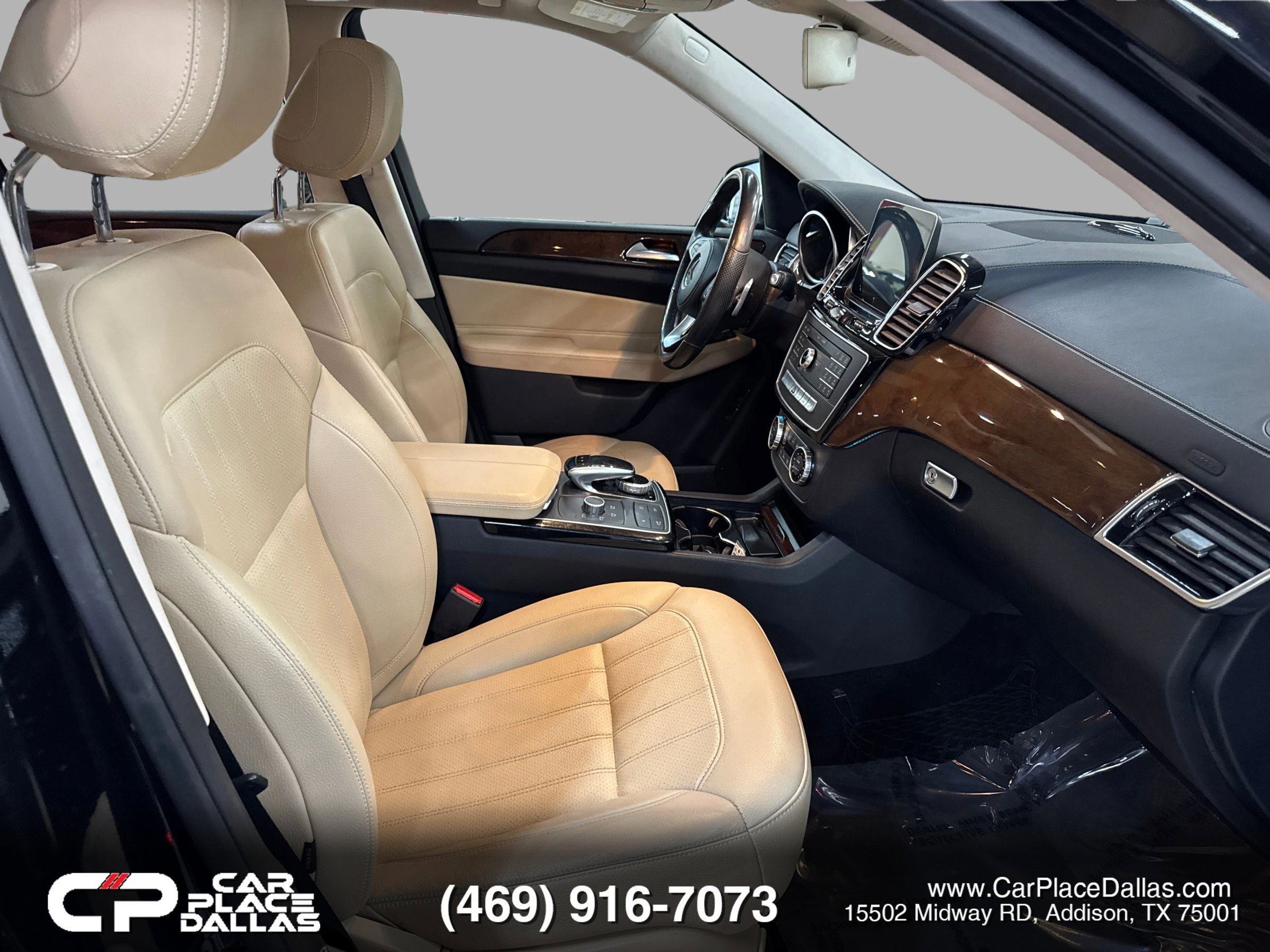 Used 2018 Mercedes-Benz GLS 450 4MATIC w/ Premium Package image 31