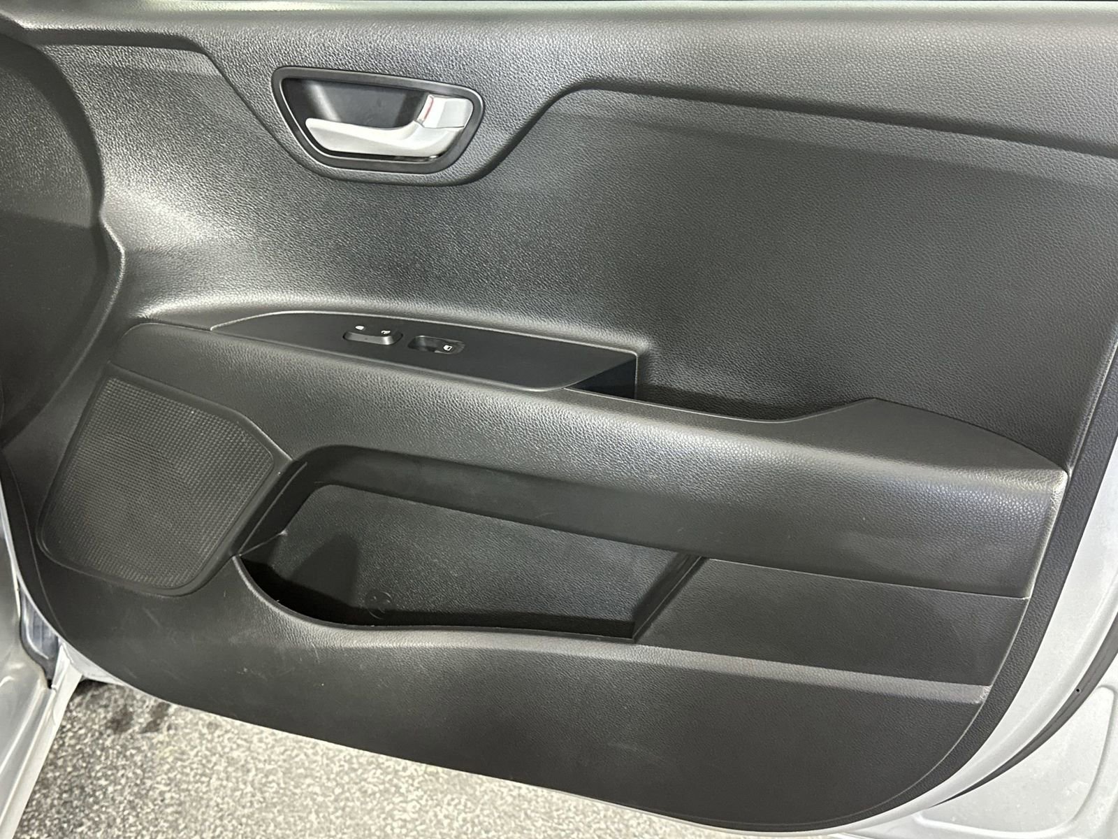 Used 2020 Kia Rio LX image 30