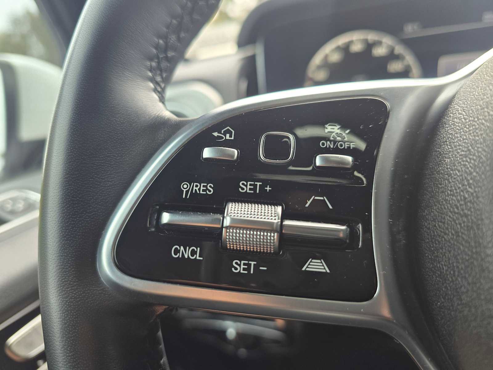 Certified 2021 Mercedes-Benz G 550 image 32