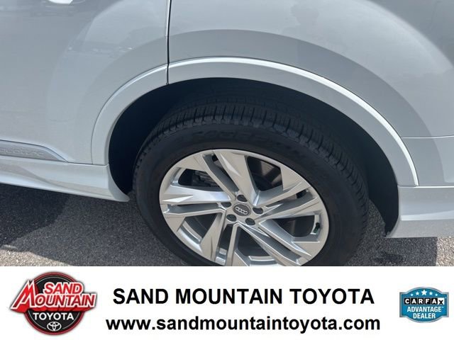 Used 2020 Audi Q7 3.0T Premium Plus w/ Premium Plus Package AWD/4WD image 12
