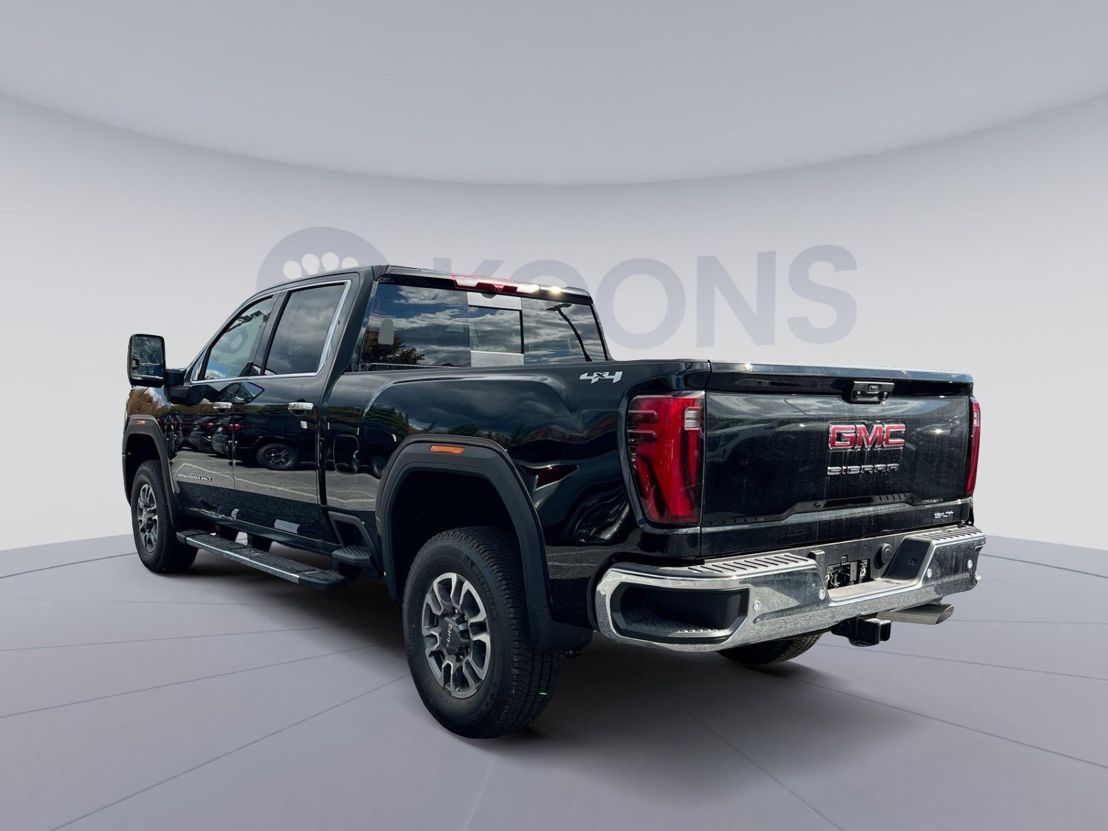New 2026 GMC Sierra 2500 SLT w/ SLT Premium Package image 2