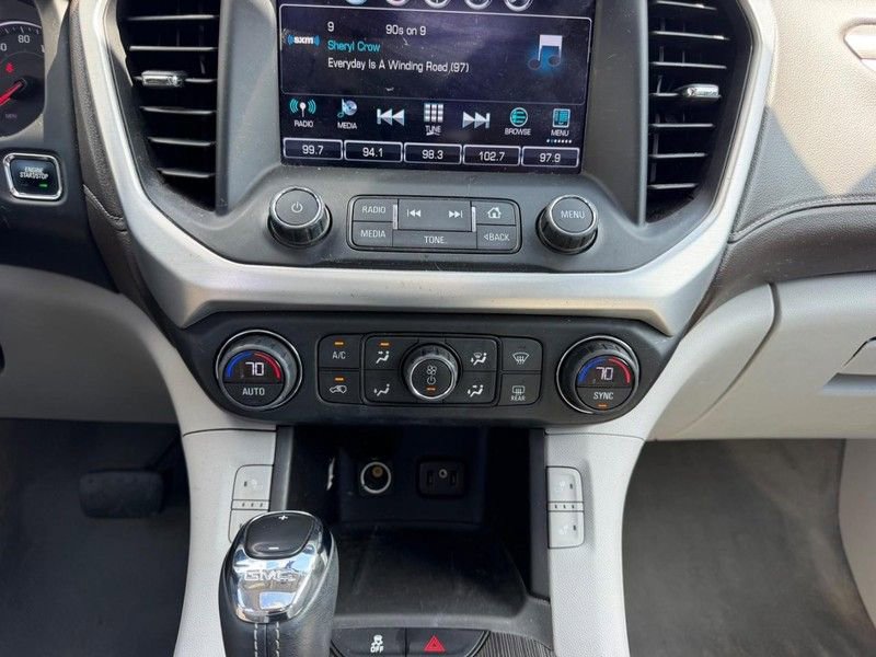 Used 2018 GMC Acadia SLT AWD/4WD image 17