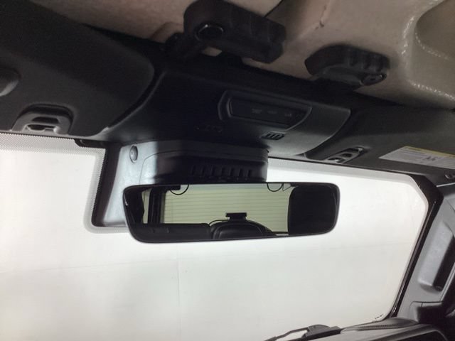 Used 2020 Jeep Wrangler Unlimited Sahara AWD/4WD image 17