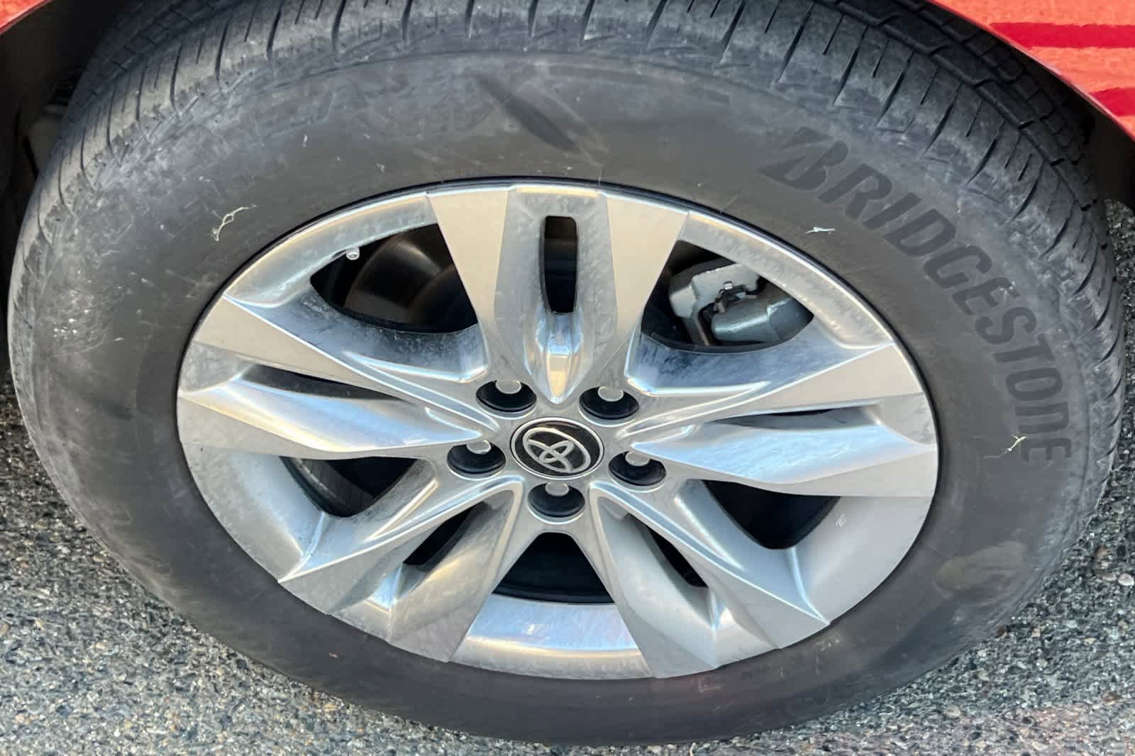 Used 2024 Toyota Sienna Limited AWD/4WD image 22