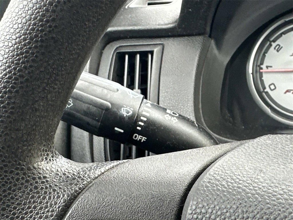 Used 2011 Ford Focus SE image 23