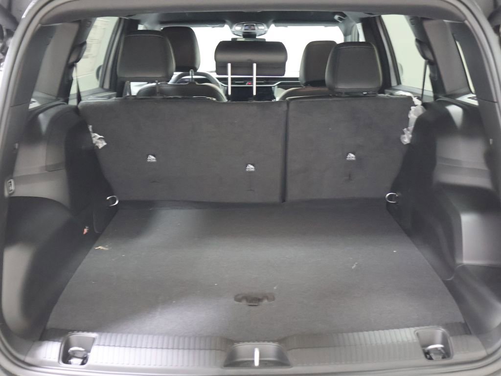 New 2026 Jeep Cherokee Laredo image 14