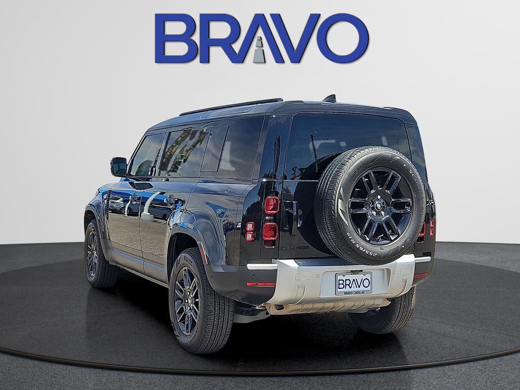 Used 2025 Land Rover Defender 110 S AWD/4WD image 5