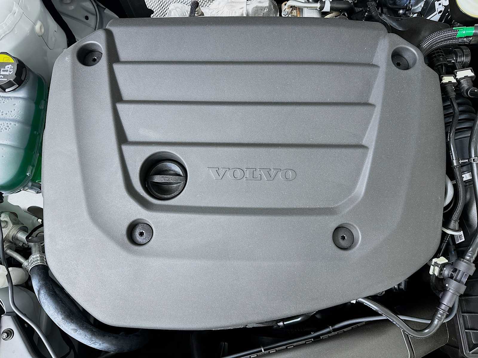 New 2026 Volvo XC40 B5 Plus w/ Protection Package Premier AWD/4WD image 28