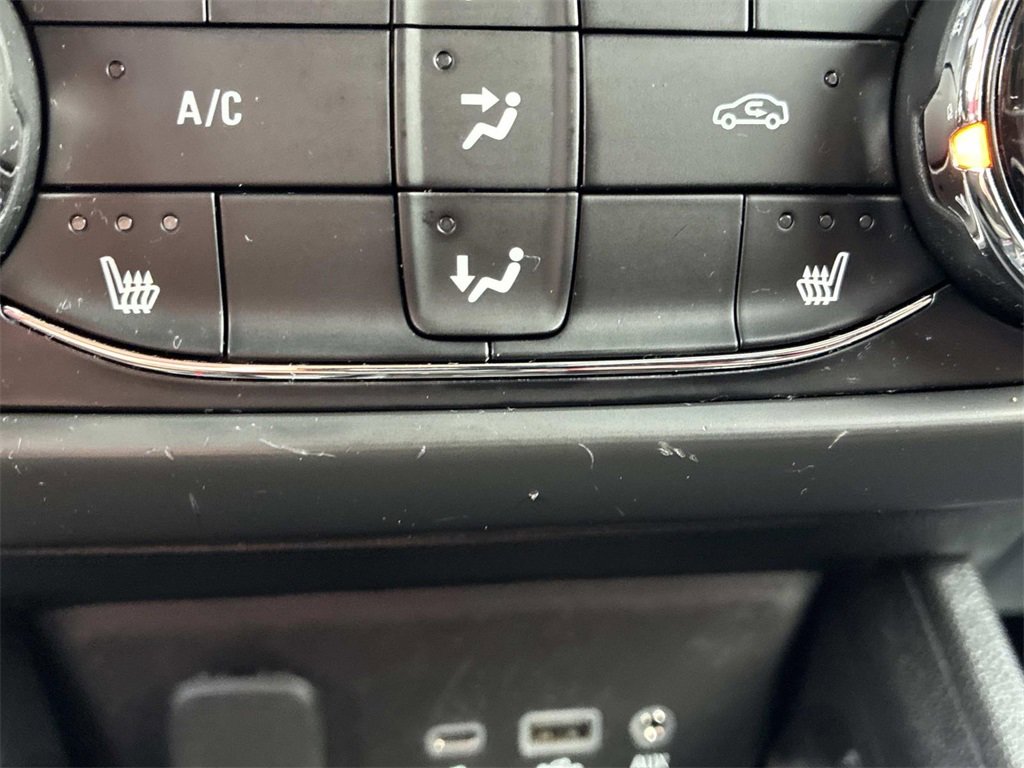 Used 2023 Chevrolet TrailBlazer LT image 30