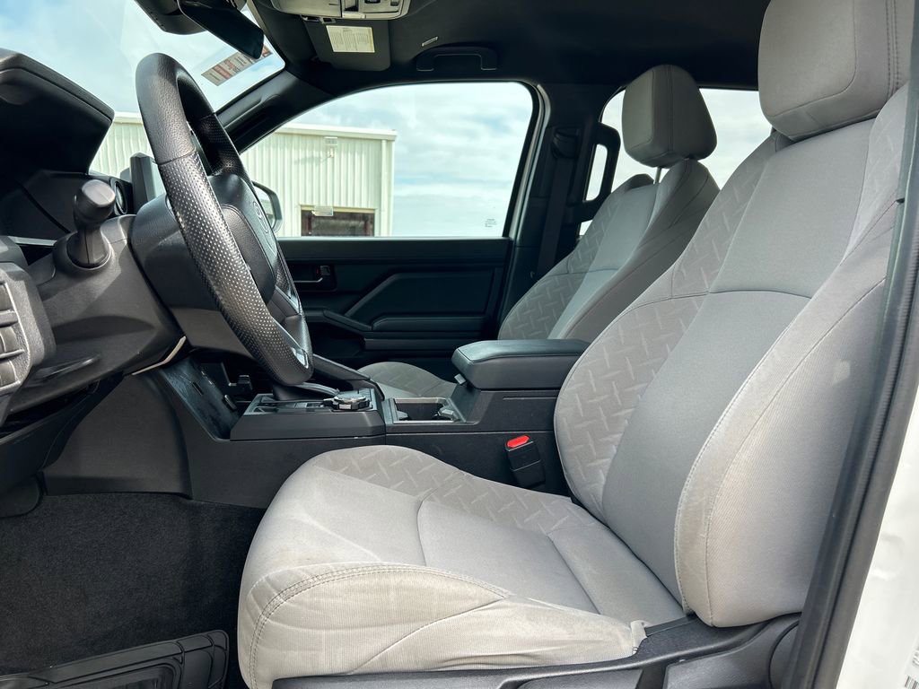 Used 2024 Toyota Tacoma SR5 AWD/4WD image 13