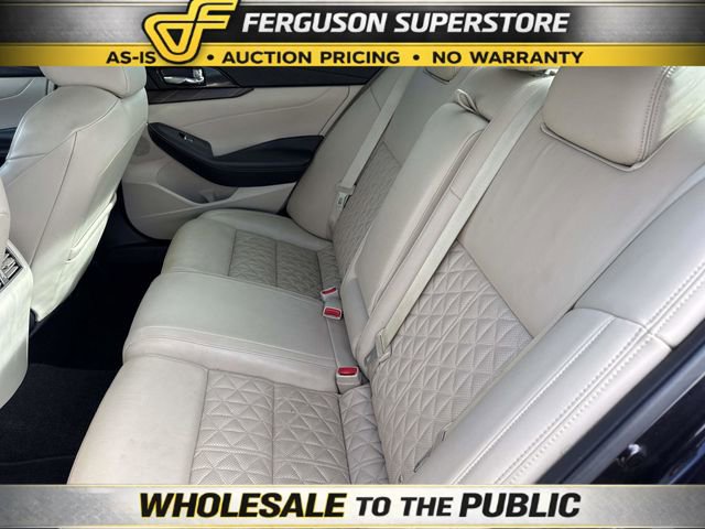 Used 2016 Nissan Maxima Platinum w/ Interior Lighting Package image 15