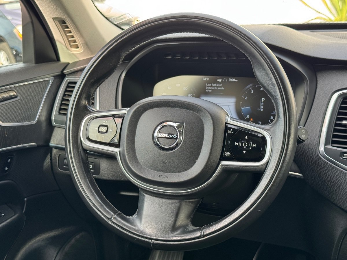 Used 2020 Volvo XC90 T5 Momentum w/ Protection Package Premier FWD image 26