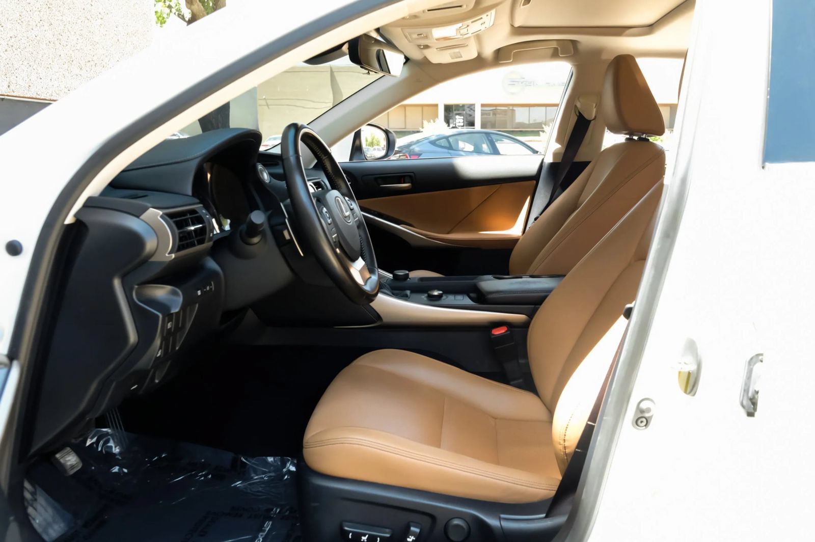 Used 2018 Lexus IS 300 AWD w/ Premium Package image 3