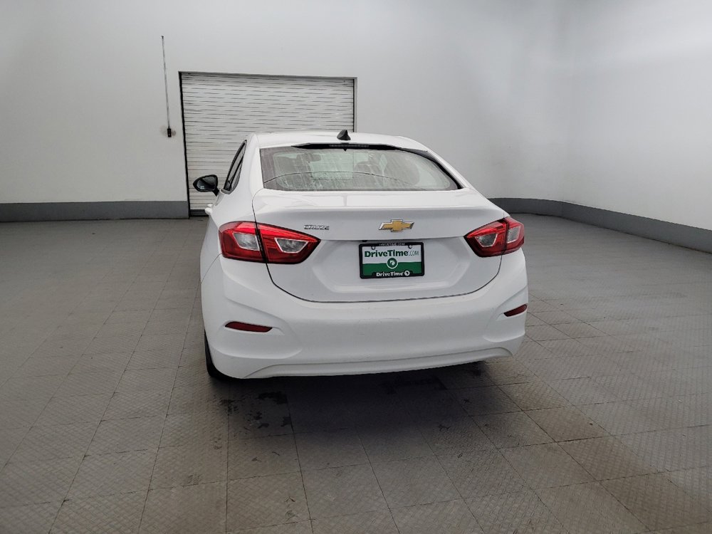 Used 2018 Chevrolet Cruze LS image 6