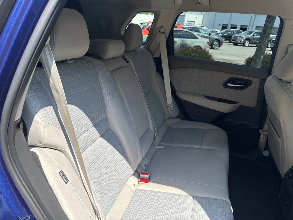 Used 2021 Nissan Rogue SV AWD/4WD image 33