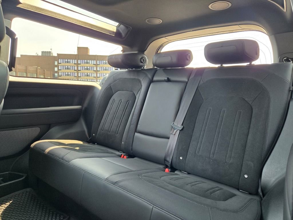 Used 2022 Land Rover Defender 90 Carpathian Edition image 21