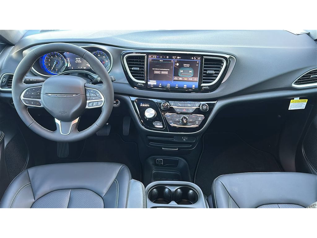 New 2027 Chrysler Pacifica LX FWD image 15