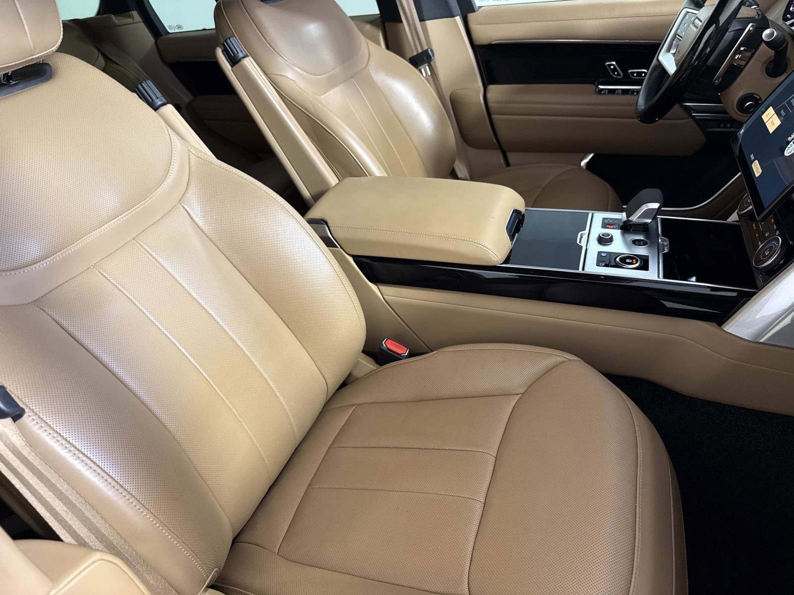 Used 2023 Land Rover Range Rover SE AWD/4WD image 9
