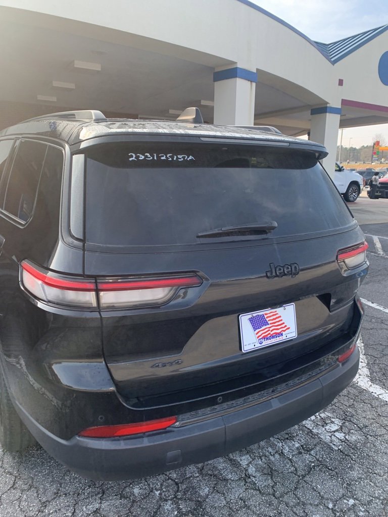 Used 2023 Jeep Grand Cherokee L Laredo image 21