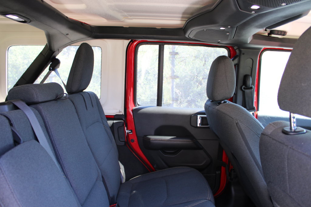 Used 2024 Jeep Wrangler Unlimited Sahara AWD/4WD image 23