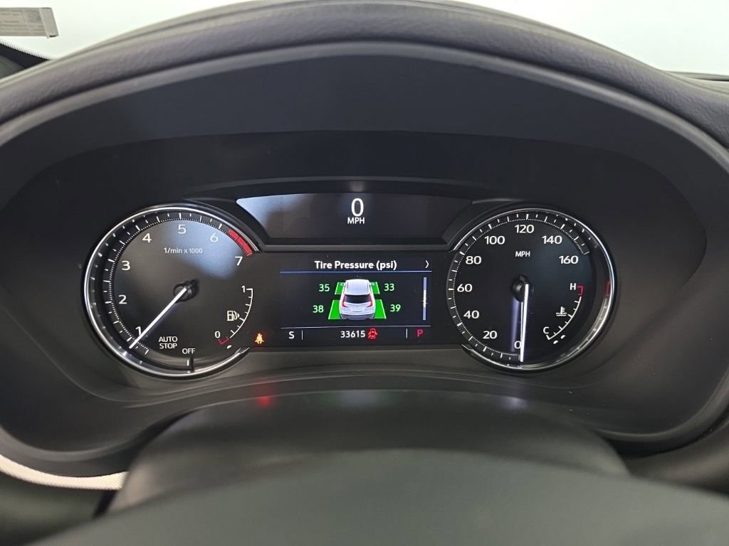 Used 2021 Cadillac XT4 Premium Luxury w/ LPO, Radiant Package image 17