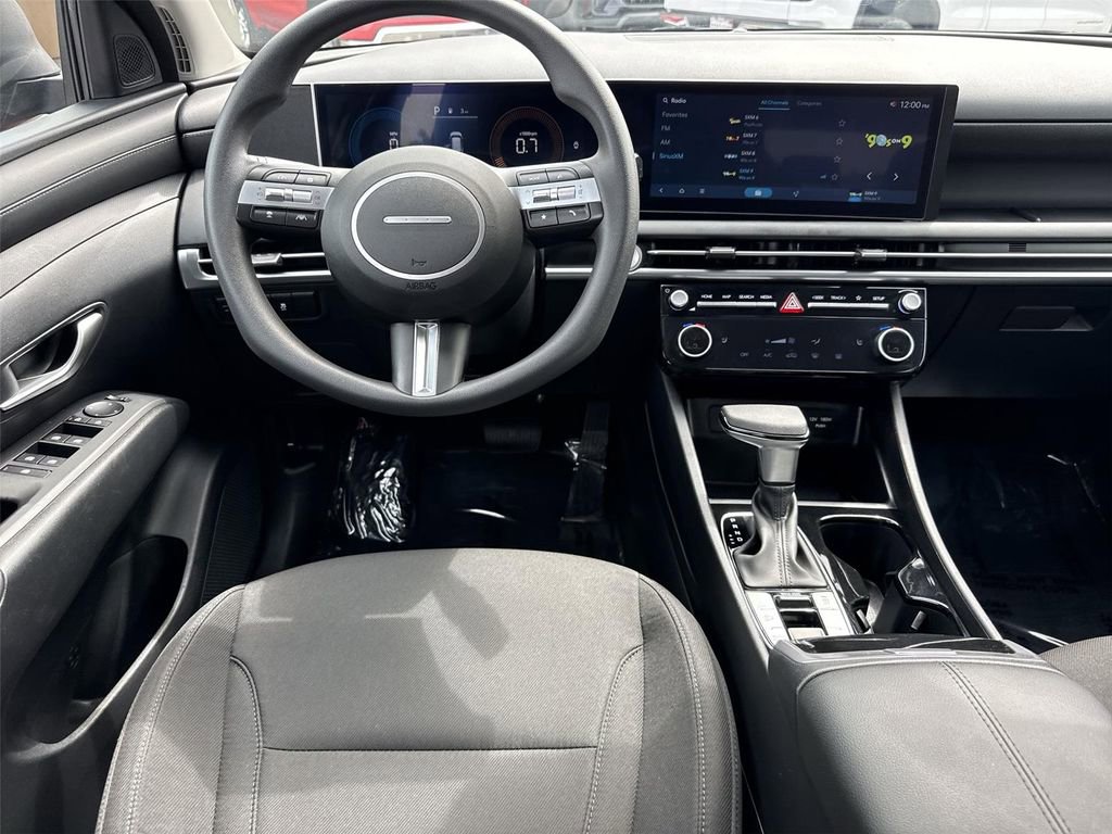 Used 2025 Hyundai Tucson SEL FWD image 18